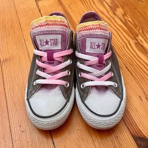Converse Size Women’s 6 with Lace anchors